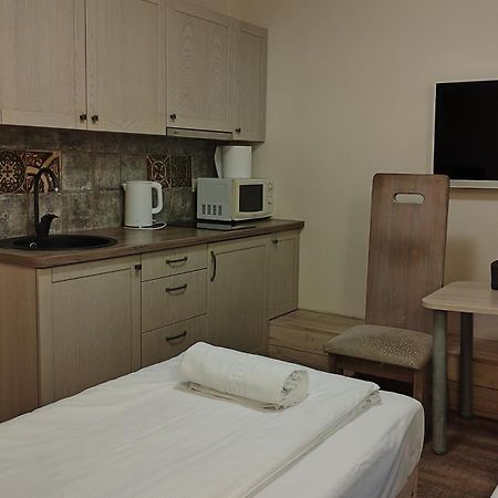 Kubu Ground Floor Rooms Klaipeda Exterior foto