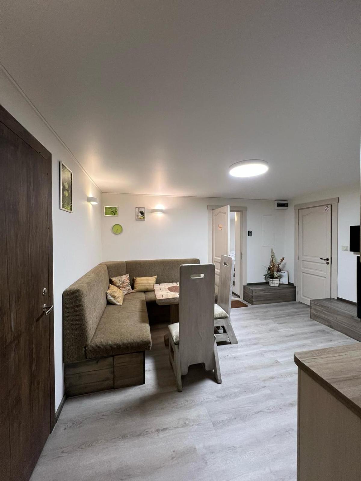 Kubu Ground Floor Rooms Klaipeda Exterior foto